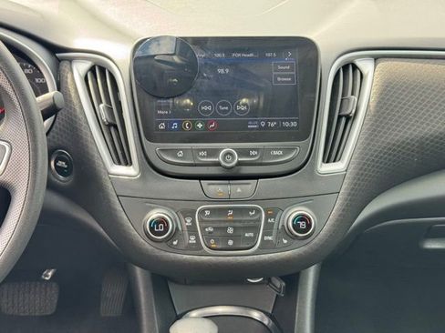 Used 2023 Chevrolet Malibu LT image 15