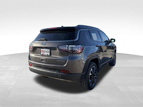 Used 2024 Jeep Compass Limited image 9