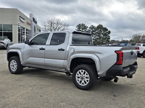 Used 2025 Toyota Tacoma SR image 10