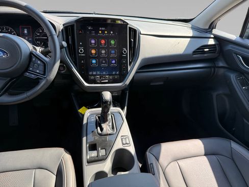 Used 2025 Subaru Crosstrek 2.5i Limited w/ Crosstrek Mirror Package image 19