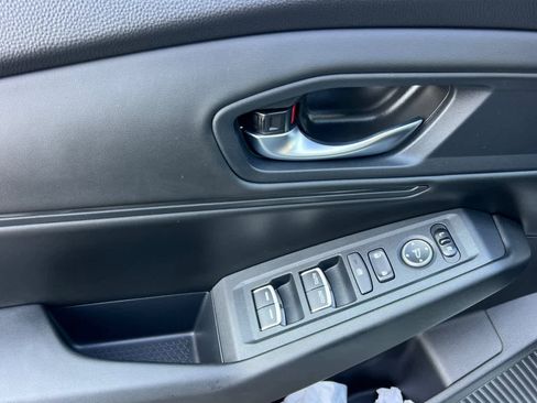 Used 2023 Honda Accord EX image 13