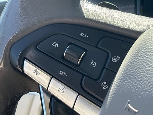 Used 2023 Cadillac XT6 Premium Luxury FWD image 10