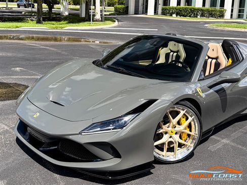 Used 2022 Ferrari F8 Tributo RWD image 9