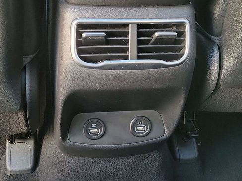 Used 2023 Hyundai Santa Fe SEL w/ Premium Package image 22