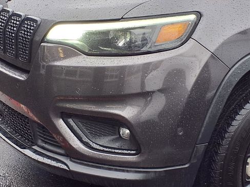 Certified 2023 Jeep Cherokee Altitude Lux image 25