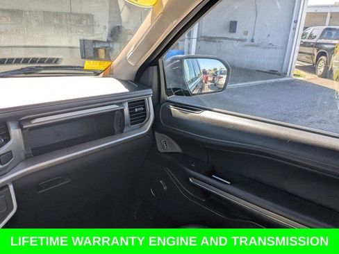 Used 2024 Ford Expedition Max XLT RWD image 14
