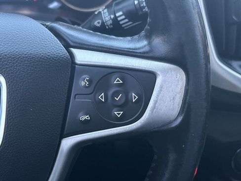 Used 2020 GMC Terrain SLE w/ Driver Convenience Package image 10