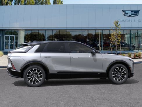 New 2026 Cadillac Lyriq Sport image 5
