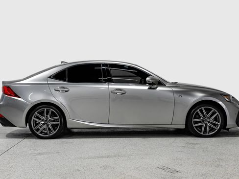 Used 2019 Lexus IS 300 RWD image 5
