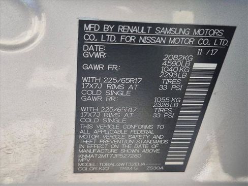 Used 2018 Nissan Rogue SV FWD image 15