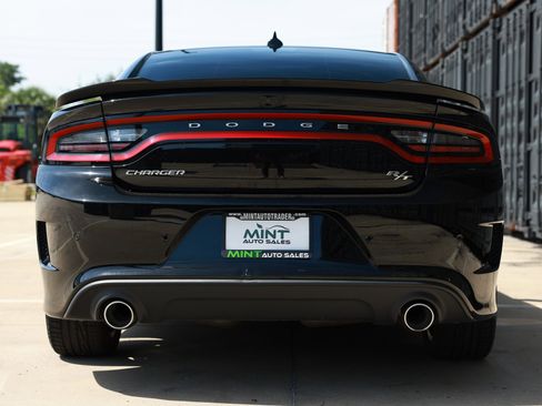 Used 2023 Dodge Charger R/T RWD image 11