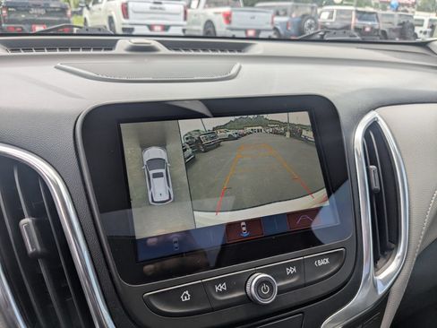 Used 2018 Chevrolet Equinox Premier FWD image 19