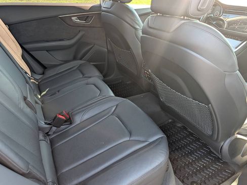 Used 2019 Audi Q8 Prestige AWD/4WD image 34