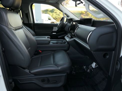 Used 2025 Ford Expedition Max Active image 27