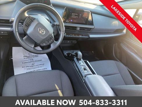 Certified 2023 Toyota Prius LE FWD image 21
