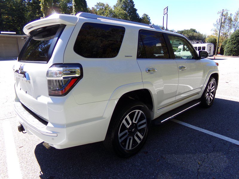 Used 2021 Toyota 4Runner Limited AWD/4WD image 5