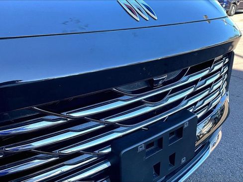 Used 2025 Buick Envision Preferred image 27