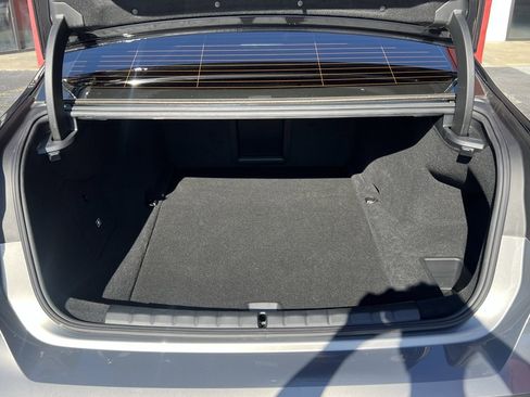 Used 2023 BMW i7 xDrive60 image 19