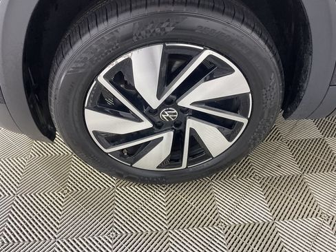 Used 2025 Volkswagen Atlas SE AWD/4WD image 6