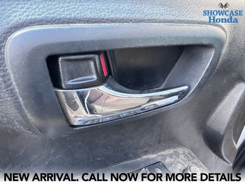 Used 2018 Toyota Tacoma TRD Sport w/ Technology Package RWD image 11