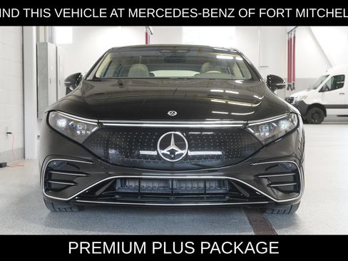 Certified 2023 Mercedes-Benz EQS 580 4MATIC Sedan image 2