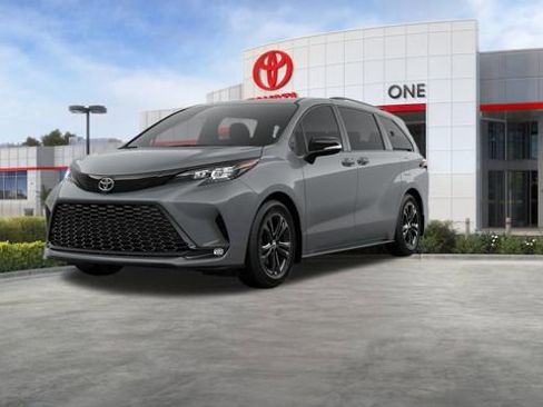 New 2026 Toyota Sienna XSE AWD/4WD image 24