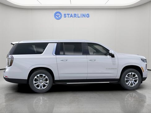 Certified 2025 Chevrolet Suburban LT w/ Comfort Package RWD image 5