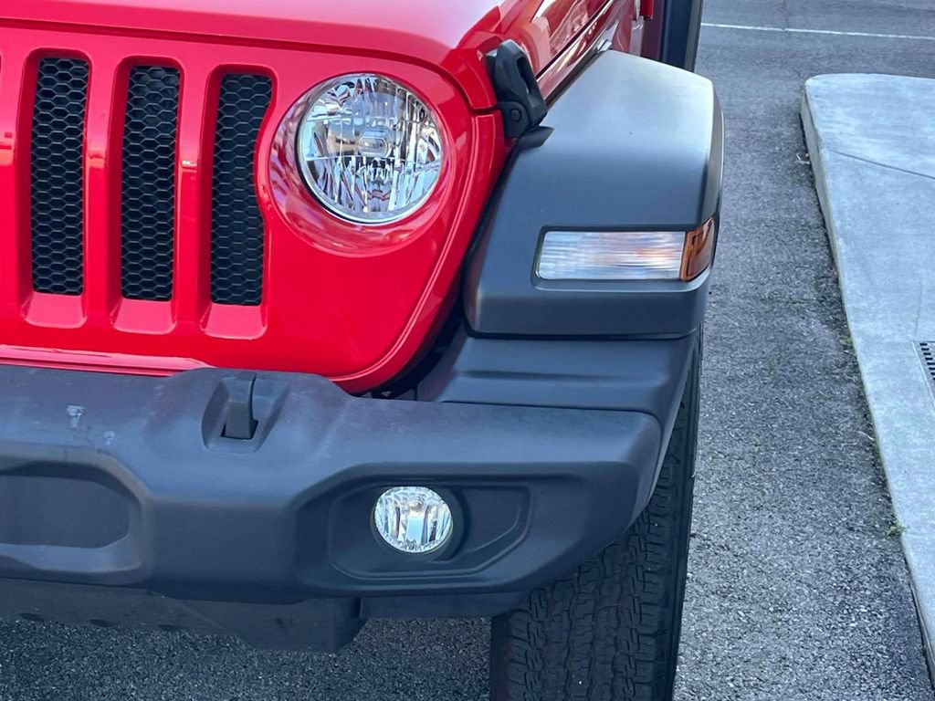 Used 2020 Jeep Wrangler Sport AWD/4WD image 9
