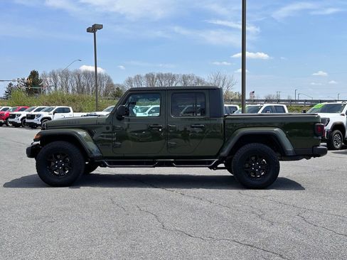 Used 2021 Jeep Gladiator Sport AWD/4WD image 7