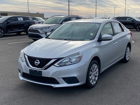 Used 2017 Nissan Sentra S image 2