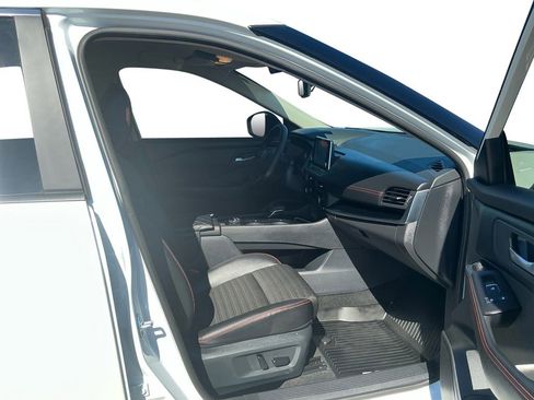 Used 2025 Nissan Rogue SV w/ Rock Creek Premium Package image 22