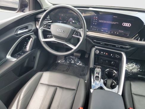 Used 2025 Audi Q5 Premium w/ Convenience Package AWD/4WD image 12