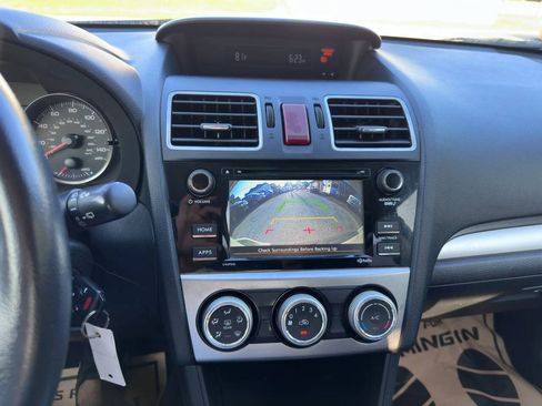 Used 2017 Subaru Crosstrek 2.0i Premium AWD/4WD image 18