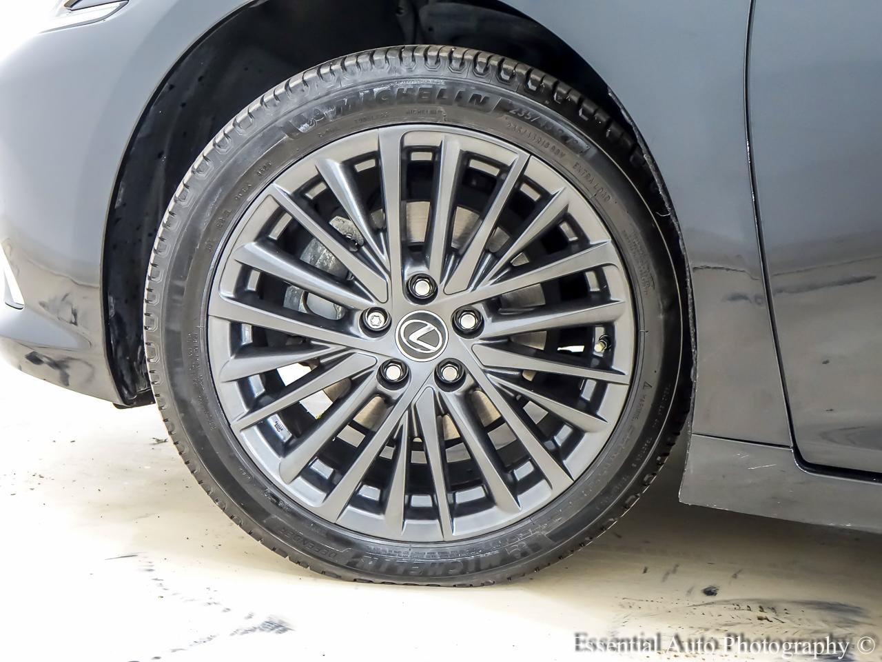 Used 2023 Lexus ES 350 w/ Premium Package FWD image 12