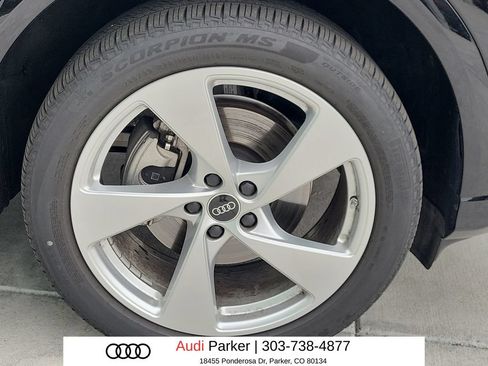 Used 2025 Audi Q5 Premium Plus w/ Premium Plus AWD/4WD image 15