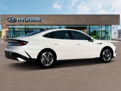 New 2025 Hyundai Sonata SEL image 8