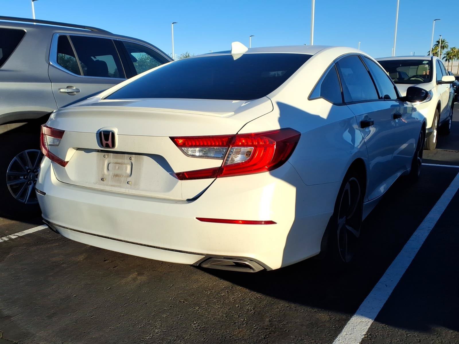 Used 2018 Honda Accord Sport image 4