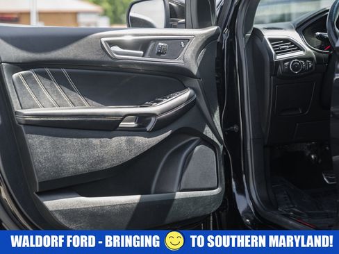 Used 2022 Ford Edge ST w/ Equipment Group 401A AWD/4WD image 46
