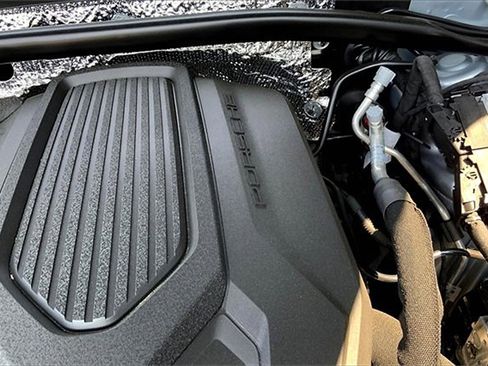 New 2025 Porsche Macan Turbo image 40