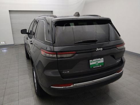 Used 2023 Jeep Grand Cherokee Limited AWD/4WD image 6