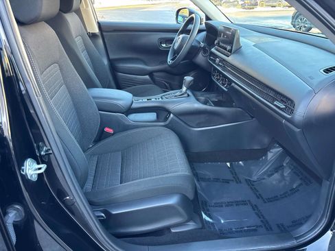 Used 2024 Honda HR-V LX image 15