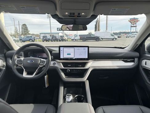 New 2026 Ford Explorer Active w/ Active Comfort Package image 22