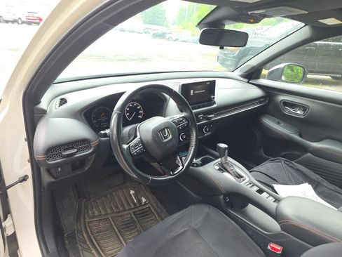 Used 2023 Honda HR-V Sport image 12