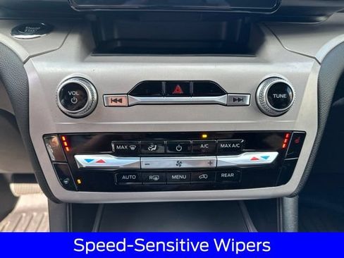 Certified 2023 Ford Explorer XLT w/ Equipment Group 202A AWD/4WD image 31