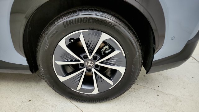 Used 2023 Lexus RZ 450e Premium w/ Technology Package AWD/4WD image 77
