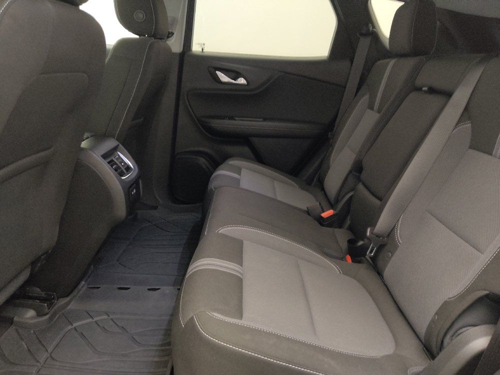 Used 2024 Chevrolet Blazer LT w/ Driver Confidence Package FWD image 18