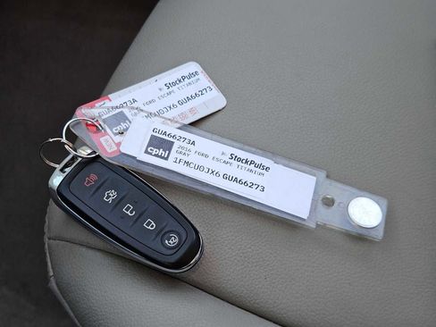 Used 2016 Ford Escape Titanium w/ Equipment Group 301A image 33