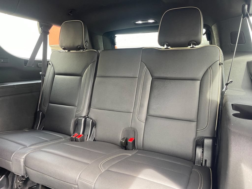 Used 2023 Chevrolet Suburban Premier AWD/4WD image 13