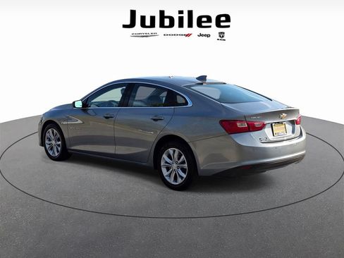 Used 2025 Chevrolet Malibu LT FWD image 4