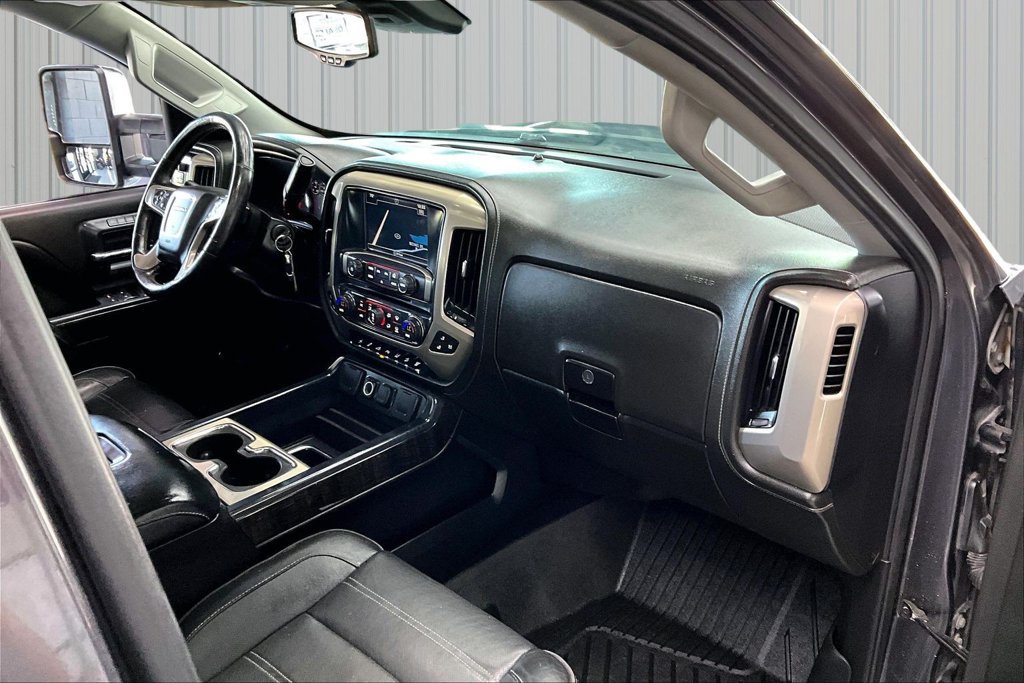 Used 2016 GMC Sierra 3500 Denali AWD/4WD image 28